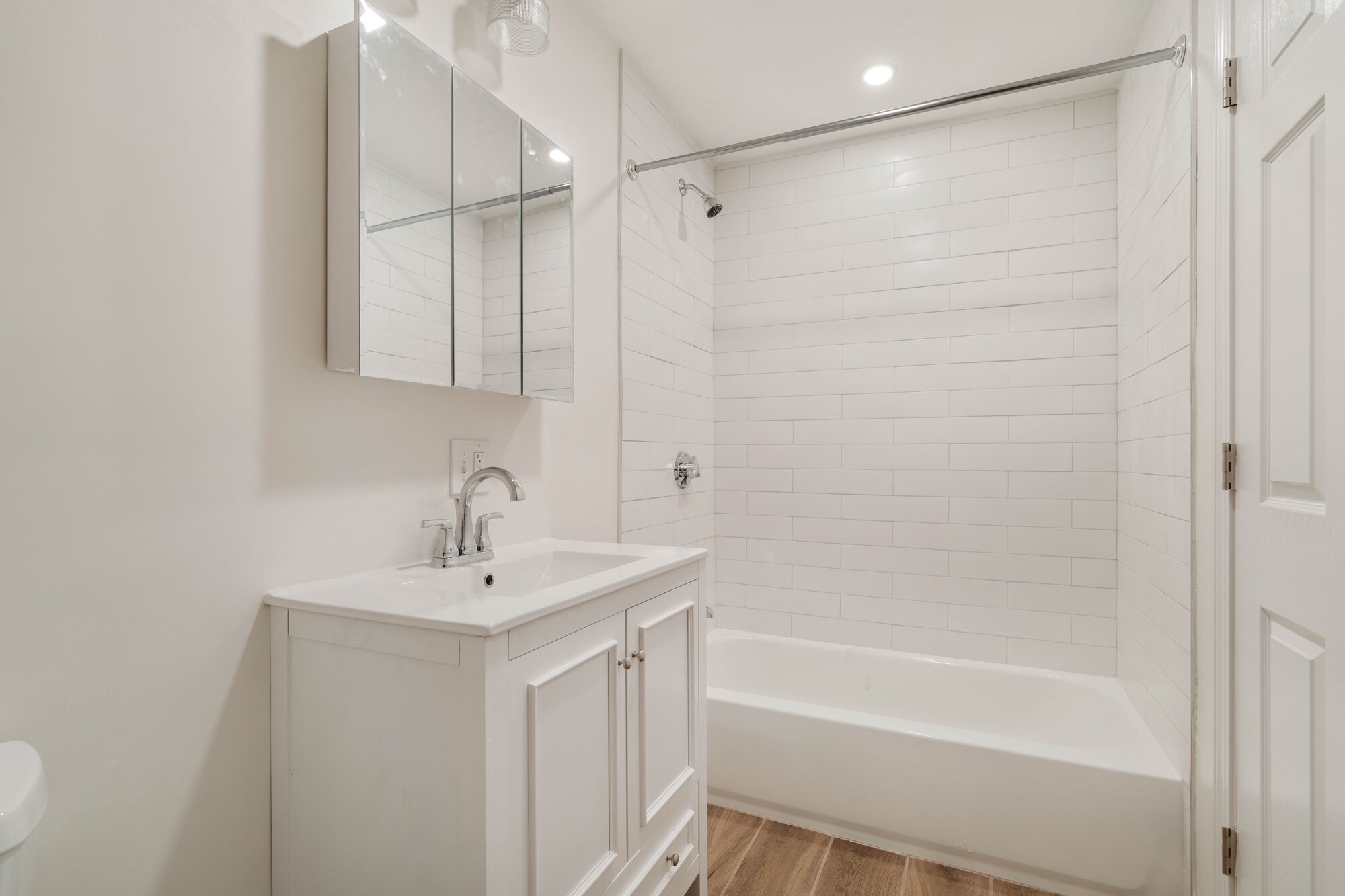 195 Endicott &mdash; interior 4